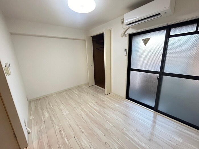 物件内観写真22　(居室)