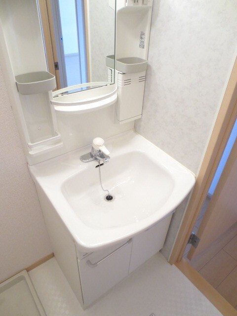 物件内観写真7　(洗面)