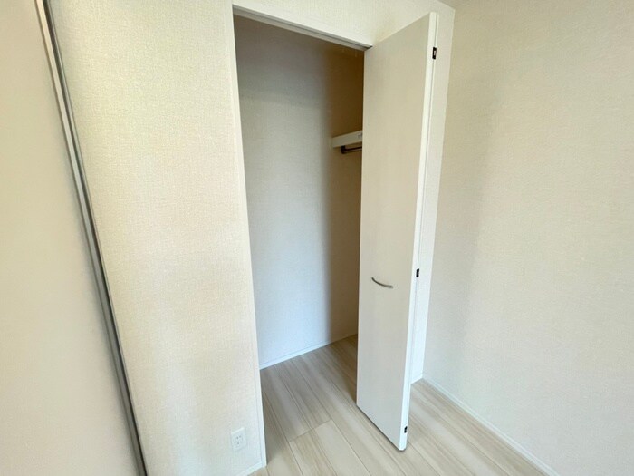 物件内観写真12　(収納)