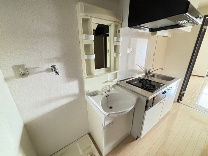 物件内観写真10　(洗面)