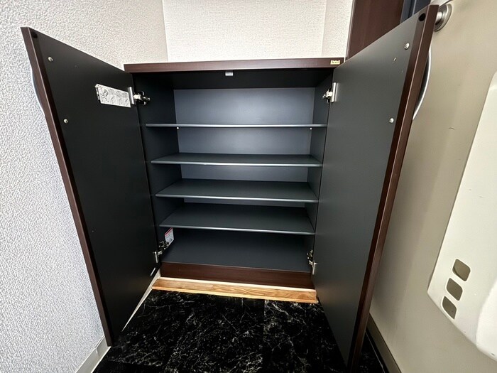 物件内観写真16　(靴箱)