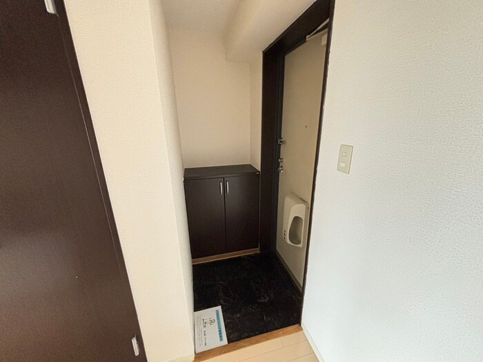 物件内観写真20　(玄関)