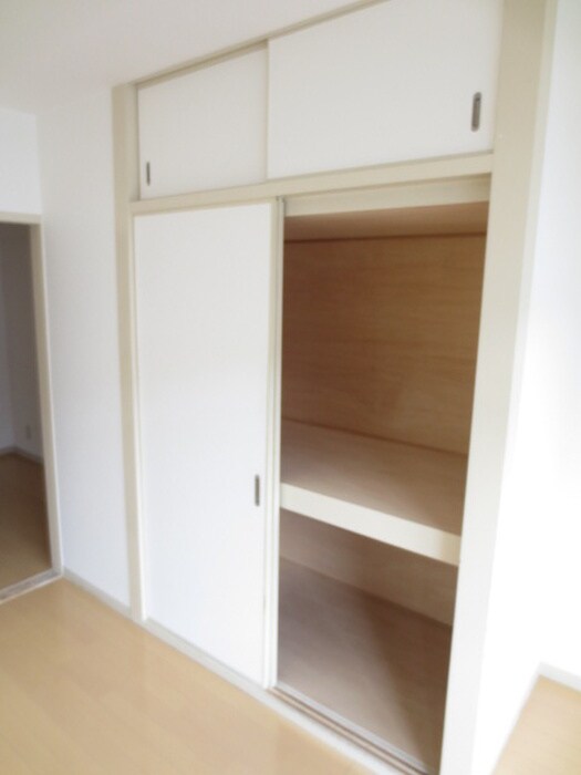 物件内観写真8　(収納)