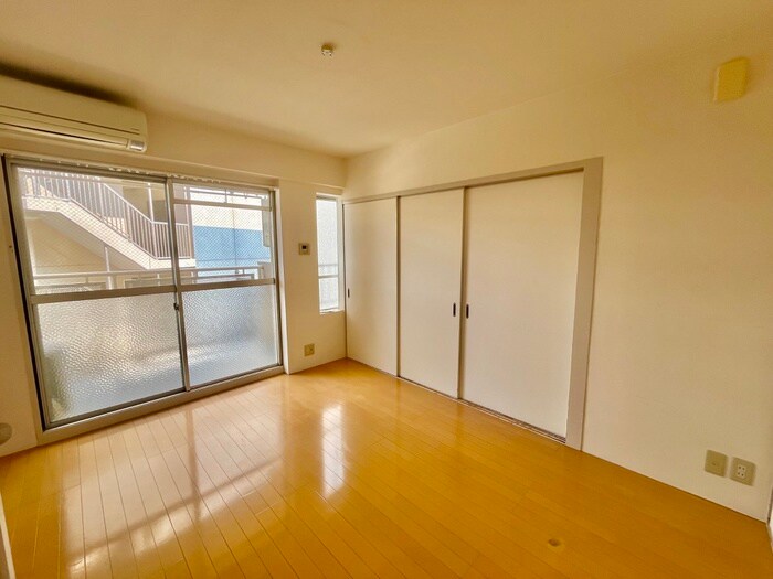 物件内観写真13　(居室)