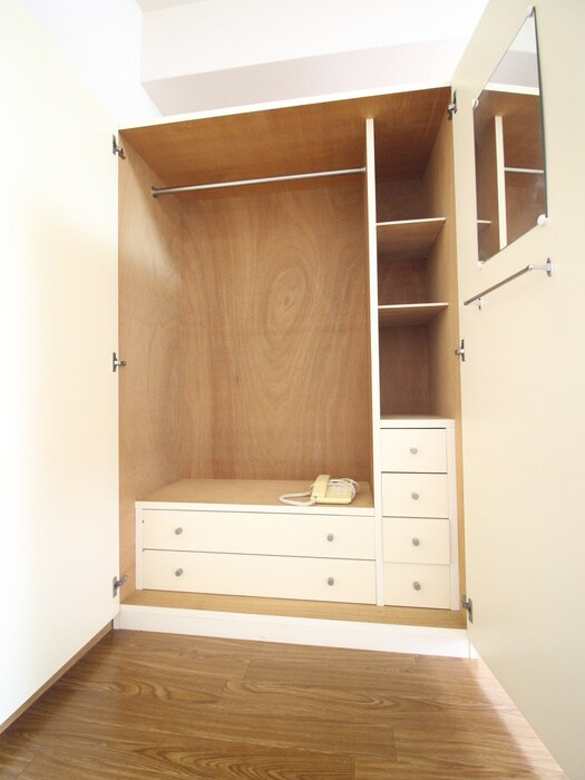 物件内観写真10　(収納)