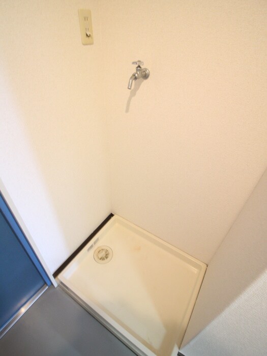 物件内観写真15　(洗濯機置場)