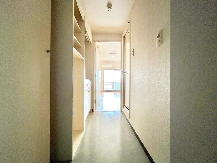 物件内観写真18　(廊下)