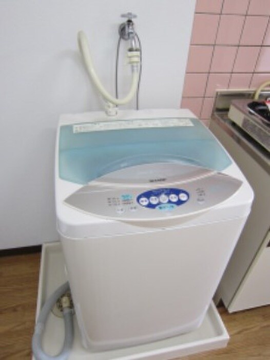 物件内観写真13　(洗濯機置場)