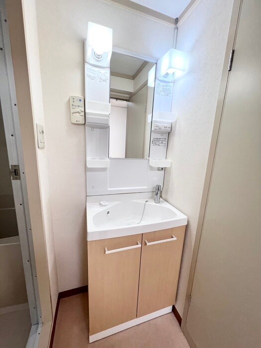 物件内観写真13　(洗面)