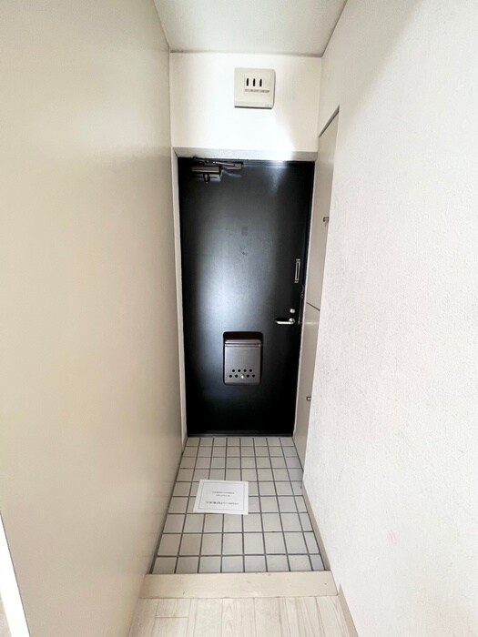 物件内観写真15　(玄関)