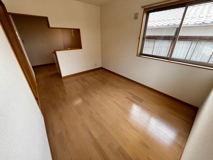 物件内観写真4　(居室)