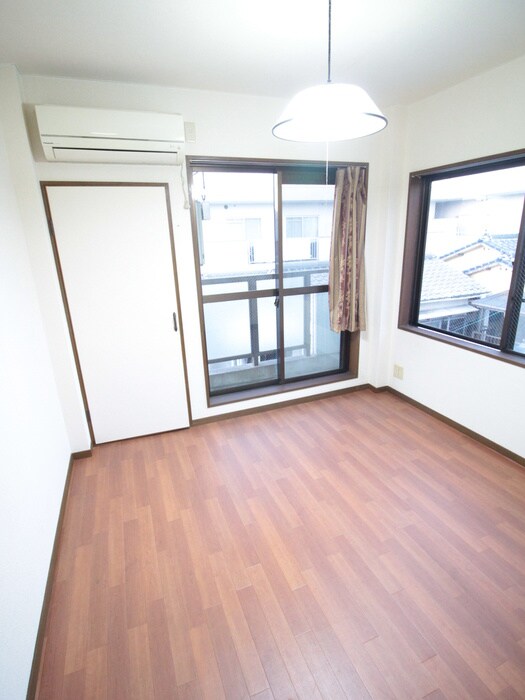 物件内観写真14　(居室)