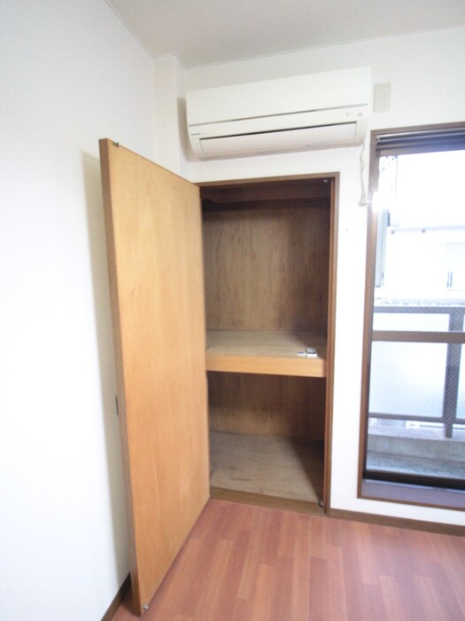 物件内観写真16　(収納)