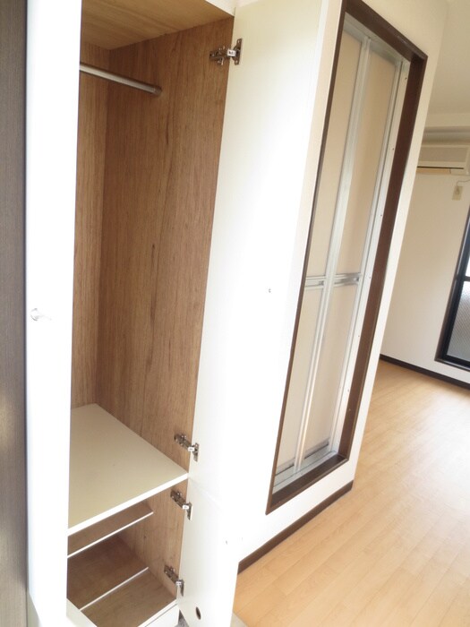 物件内観写真8　(収納)