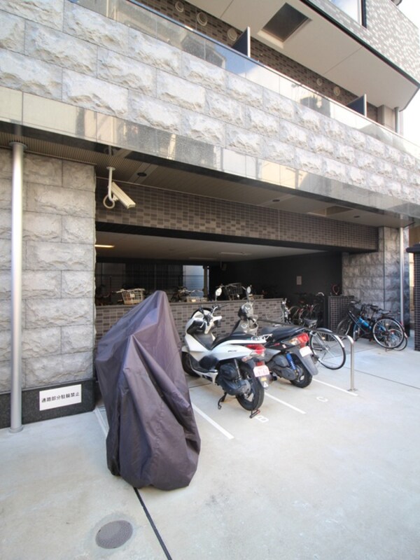 バイク置き場