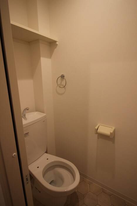 物件内観写真11　(トイレ)