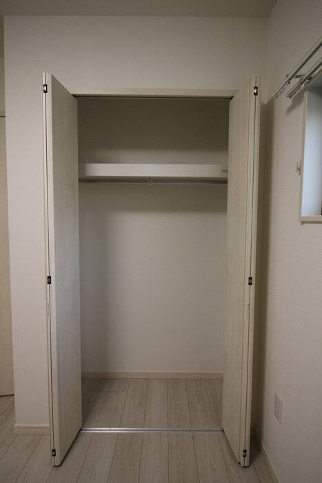 物件内観写真18　(居室)