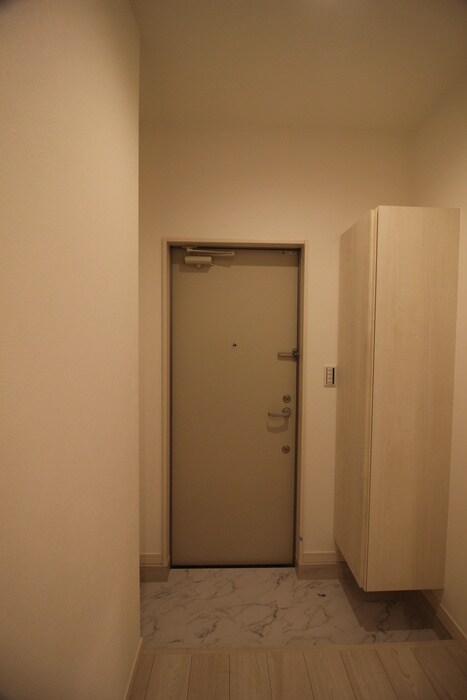 物件内観写真21　(玄関)