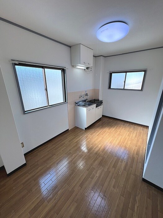 物件内観写真11　(居室)