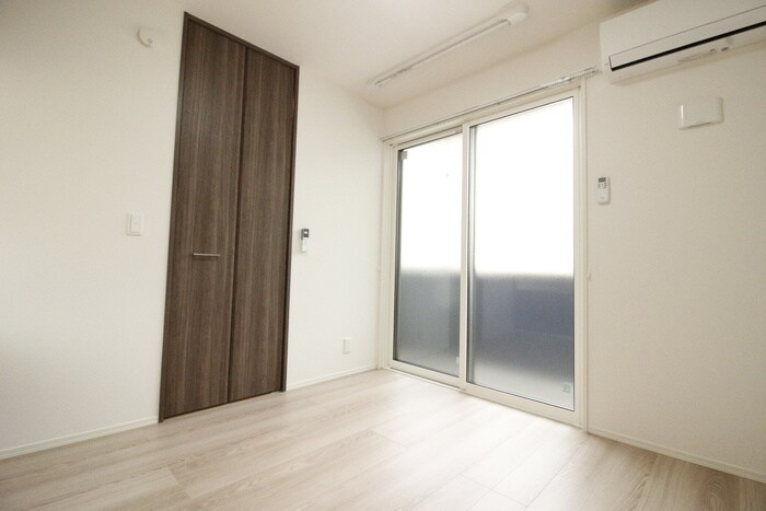 物件内観写真12　(居室)