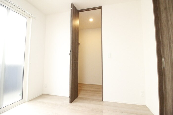 物件内観写真13　(収納)