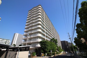 日商岩井緑地公園ﾏﾝｼｮﾝ（721）外観写真
