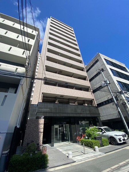 リ－ガル北堀江(402)外観写真
