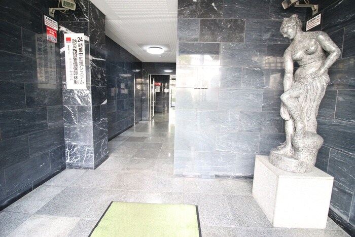 ミタカホ－ム８番のエントランス部分