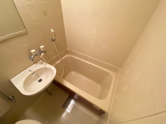 ミタカホ－ム８番のバス