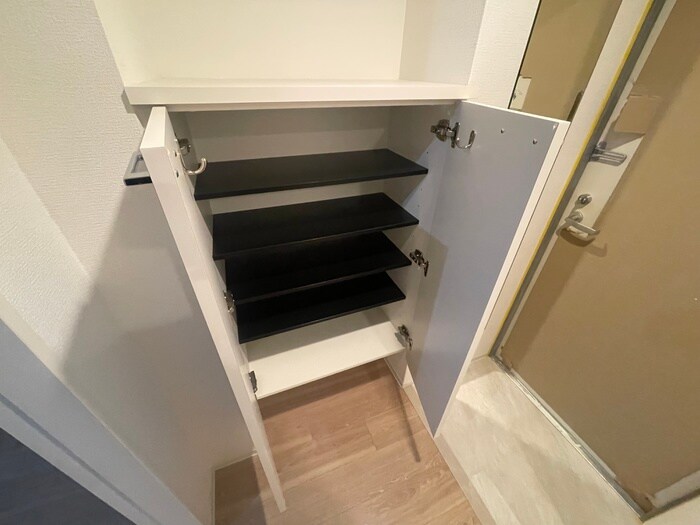 物件内観写真15　(靴箱)