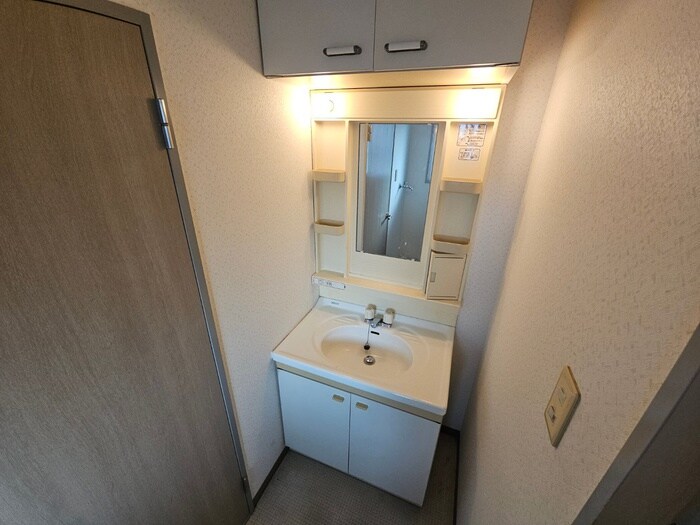 物件内観写真9　(洗面)