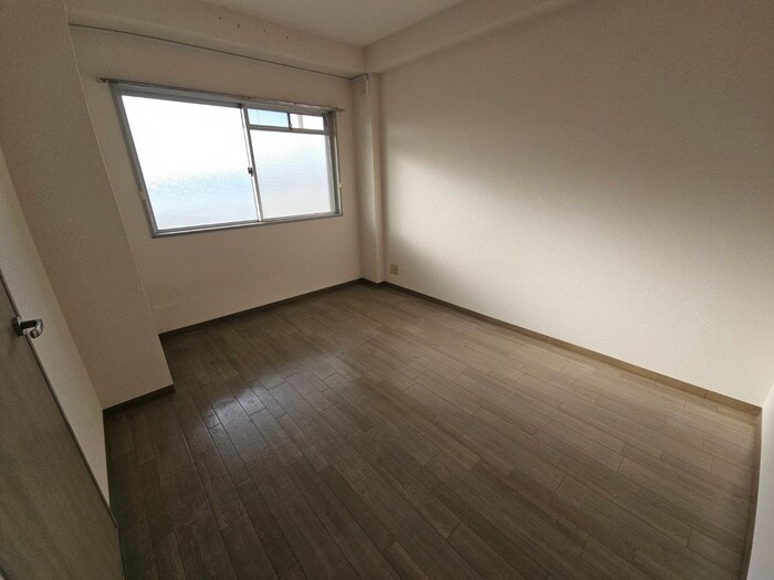 物件内観写真16　(居室)