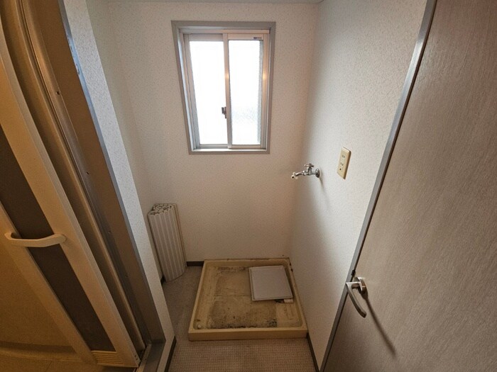 物件内観写真22　(洗濯機置場)