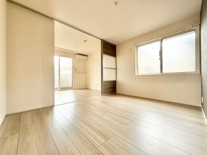 物件内観写真8　(居室)