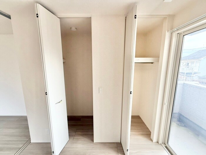 物件内観写真12　(収納)