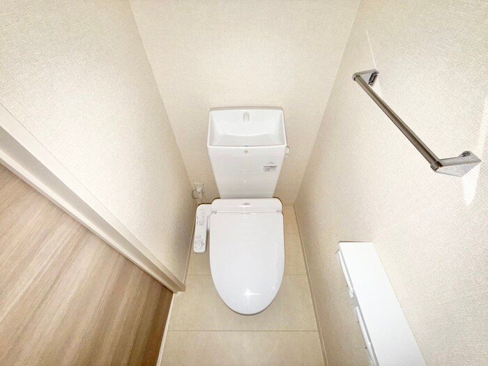 物件内観写真15　(トイレ)