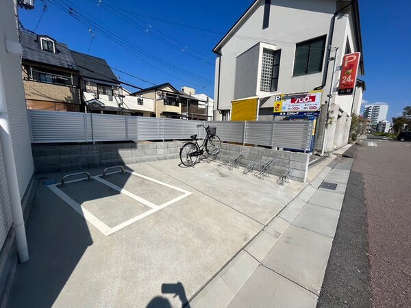 駐輪場