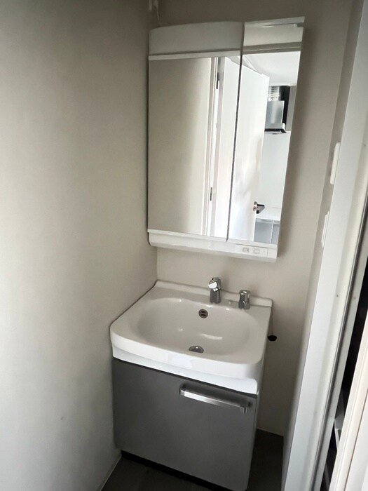 物件内観写真9　(洗面)