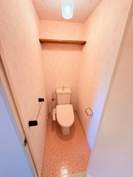 物件内観写真14　(トイレ)