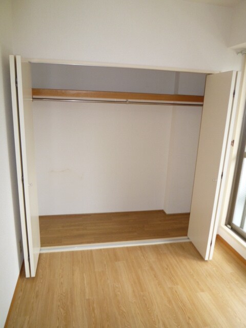 物件内観写真8　(内観写真)