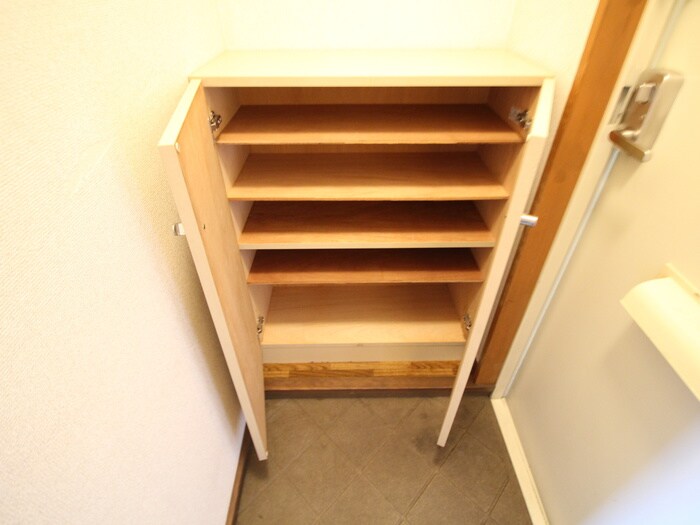 物件内観写真18　(靴箱)