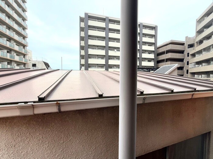 物件内観写真16　(室内からの展望)