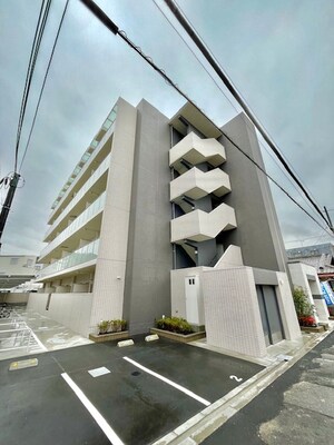 LIBRE外観写真