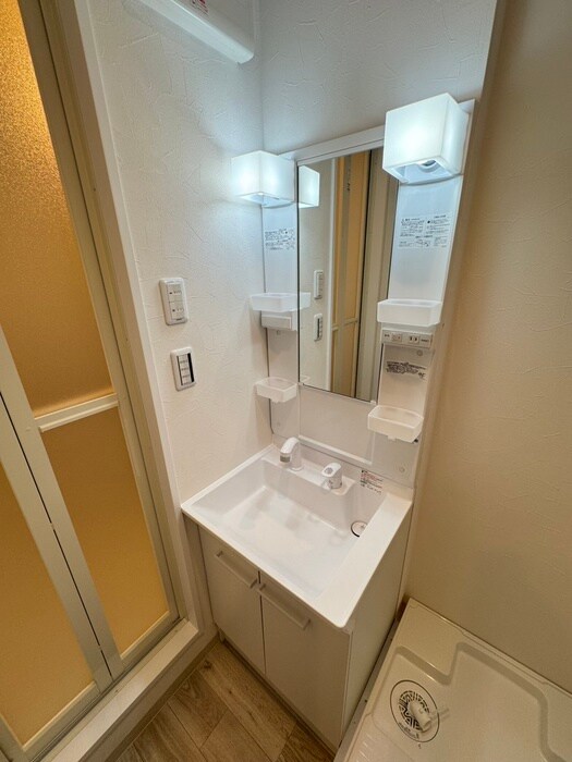 物件内観写真8　(洗面)