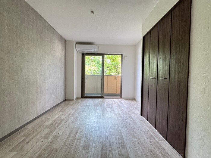 物件内観写真11　(居室)