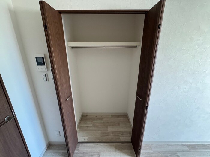 物件内観写真15　(収納)