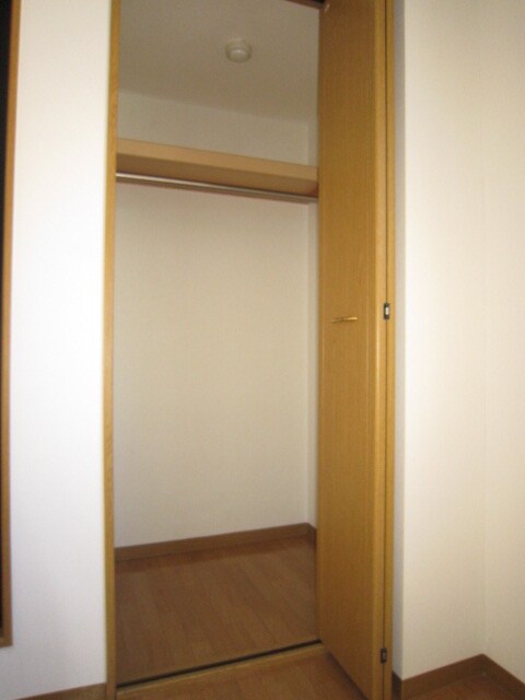 物件内観写真9　(収納)