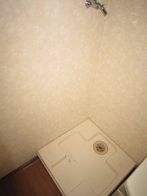 クィーンズコート天満の洗濯機置場