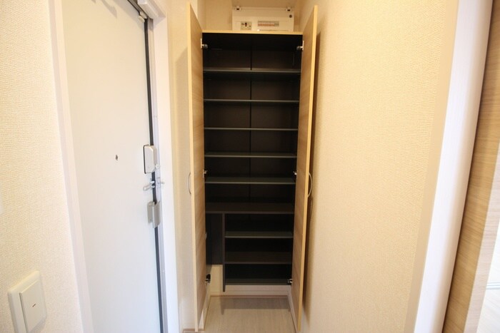 物件内観写真14　(靴箱)
