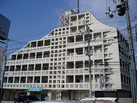 アヴニ－ル久米田外観写真